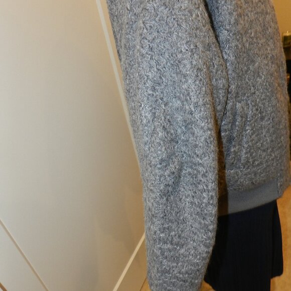 H&M Divided Women’s Coated Varsity Bomber Jacket Winter Size XXS - Picture 13 of 16